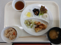 ⑯夕食1000000717